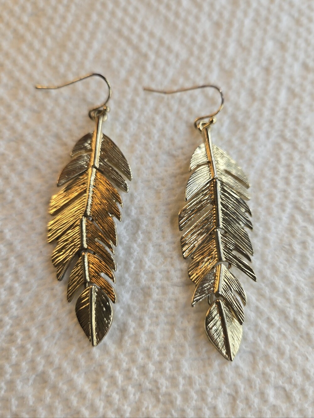 Gold Feather Dangle Earrings - Elegant Women Jewelry